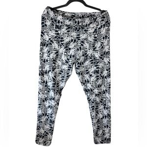 Lularoe Mickey Mouse Leggings Tall‎ & Curvy Black White Super Soft High Waist